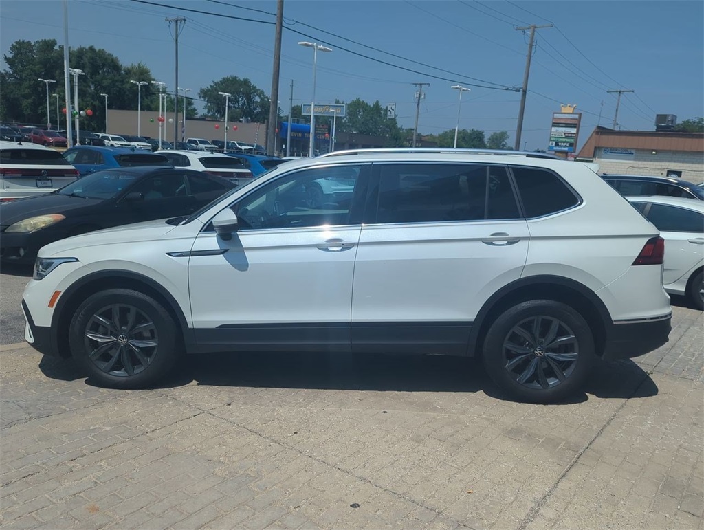 2023 Volkswagen Tiguan SE photo 5