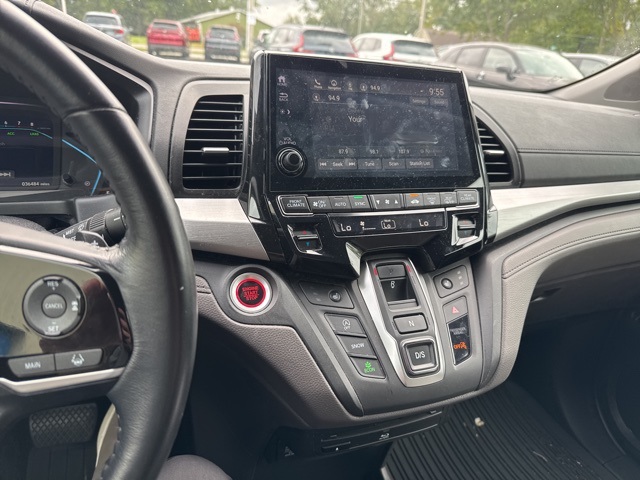 2019 Honda Odyssey Touring photo 23