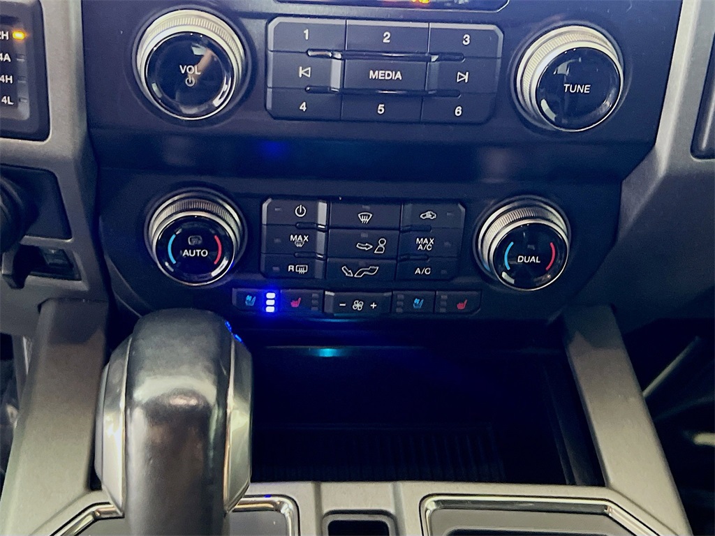 2020 Ford F-150 Raptor photo 9
