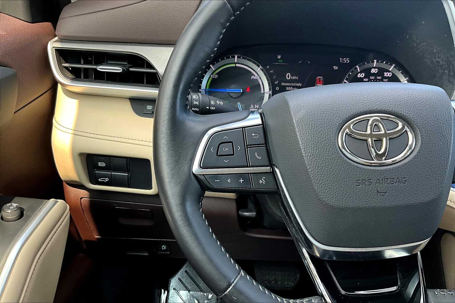 2021 Toyota Highlander Hybrid XLE photo 22