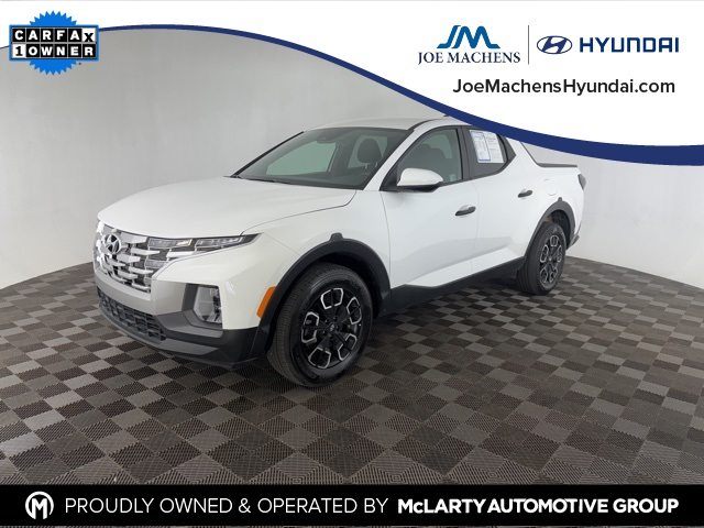 2024 Hyundai Santa Cruz SE photo 2