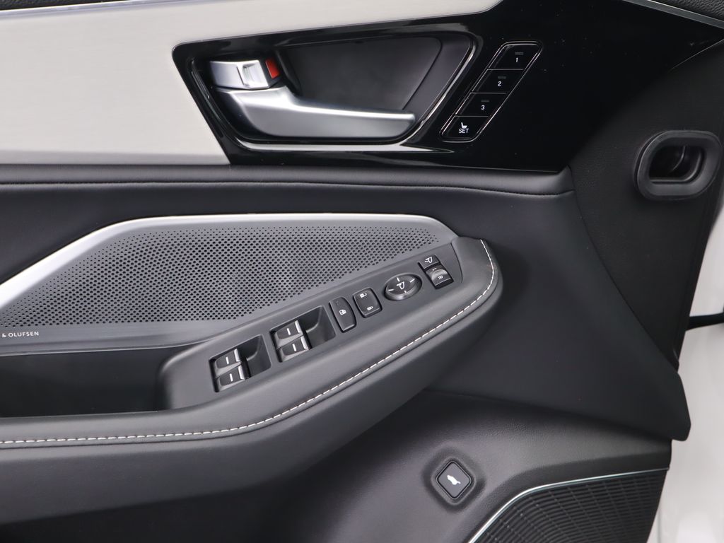 2026 Acura MDX Technology photo 25