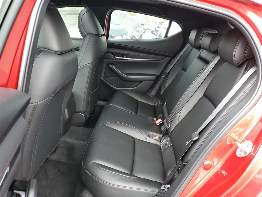 2025 Mazda Mazda3 2.5 s Preferred photo 12