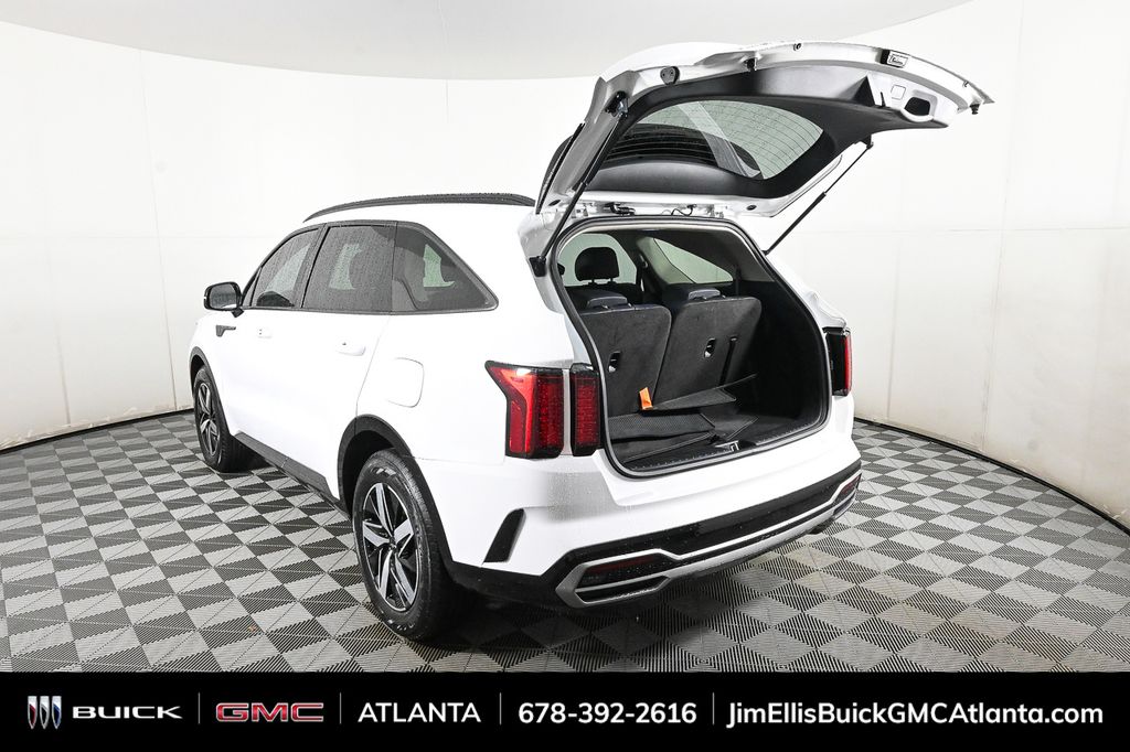 2023 Kia Sorento S photo 27