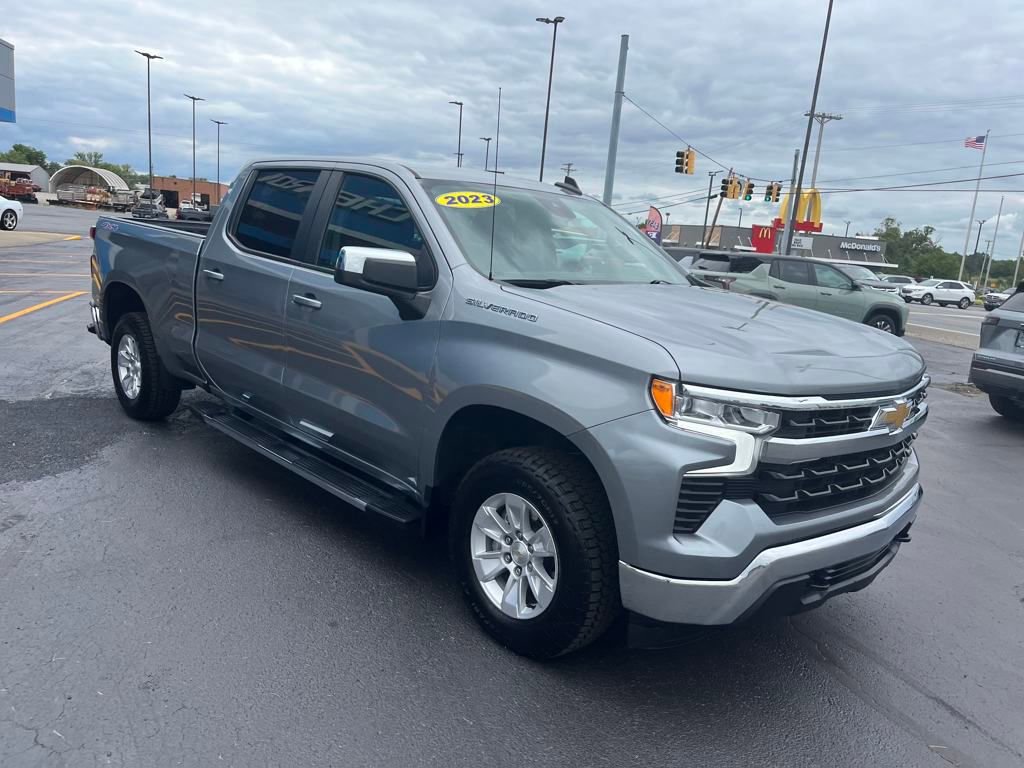 2023 Chevrolet Silverado 1500 LT photo 7