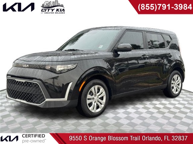 2023 Kia Soul LX's photo