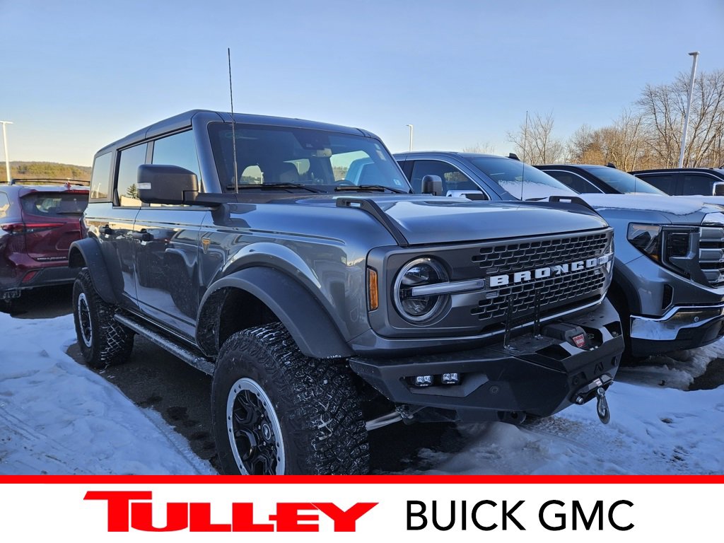 2022 Ford Bronco 4-Door Base's photo