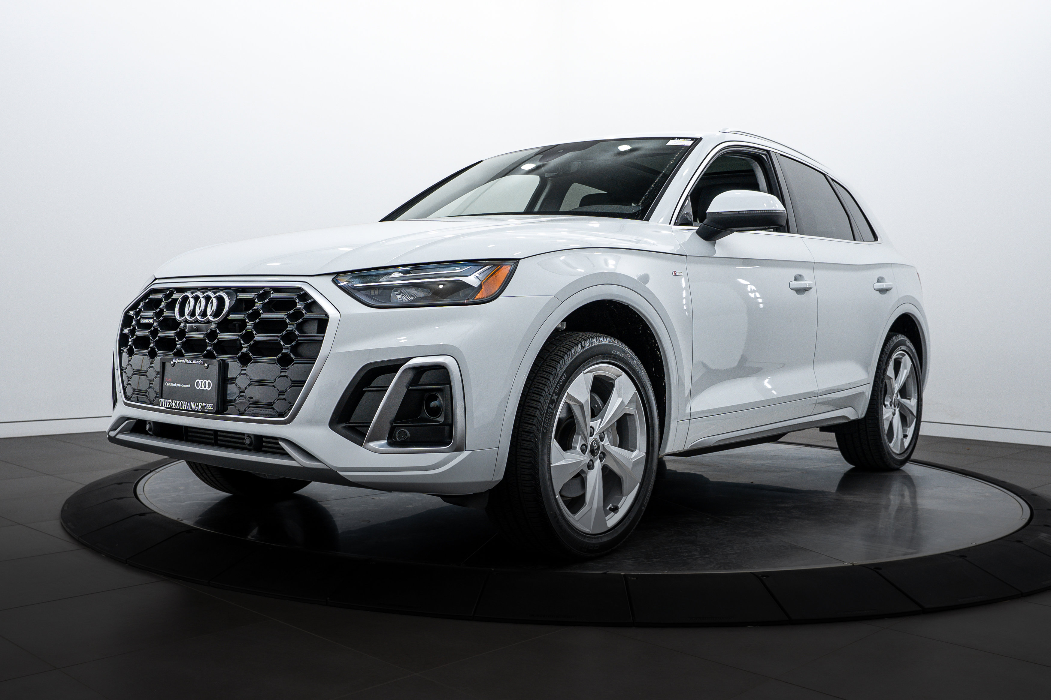 2025 Audi Q5 S line Premium Plus photo 3