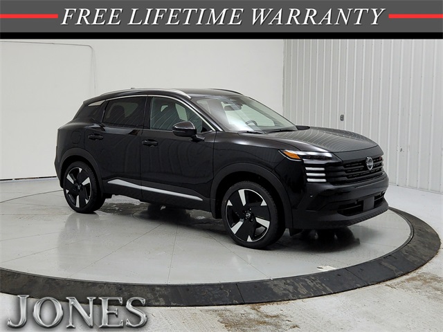 2025 Nissan Kicks SR AWD's photo