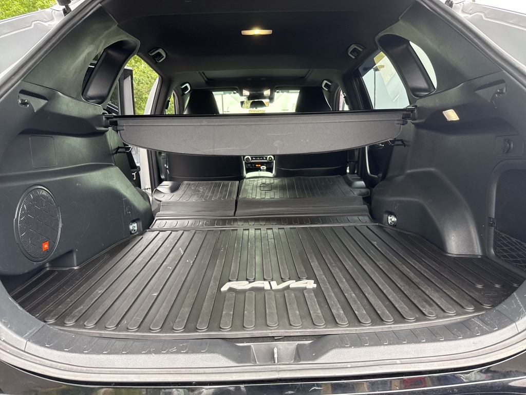 2022 Toyota RAV4 Hybrid XSE photo 20