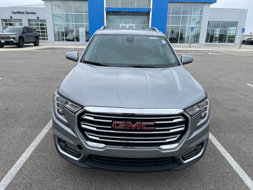 2024 Gmc Terrain SLT photo 16
