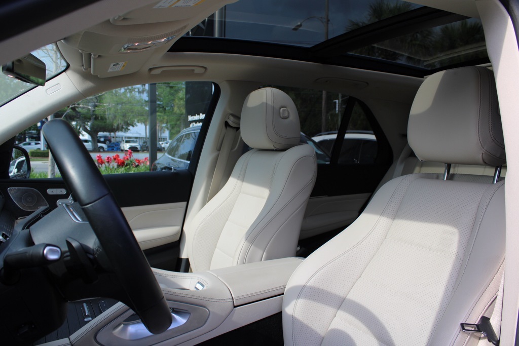 2022 Mercedes Benz GLE 350 photo 3