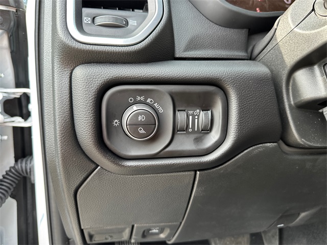 2025 Ram 2500 Laramie photo 27