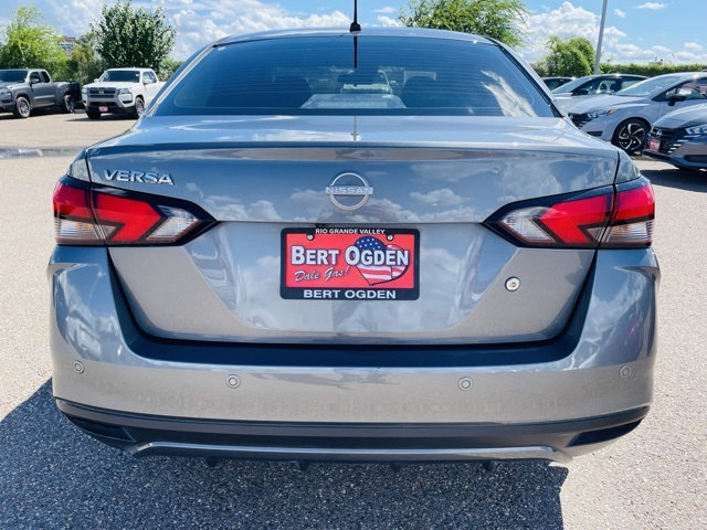 2024 Nissan Versa 1.6 S photo 6