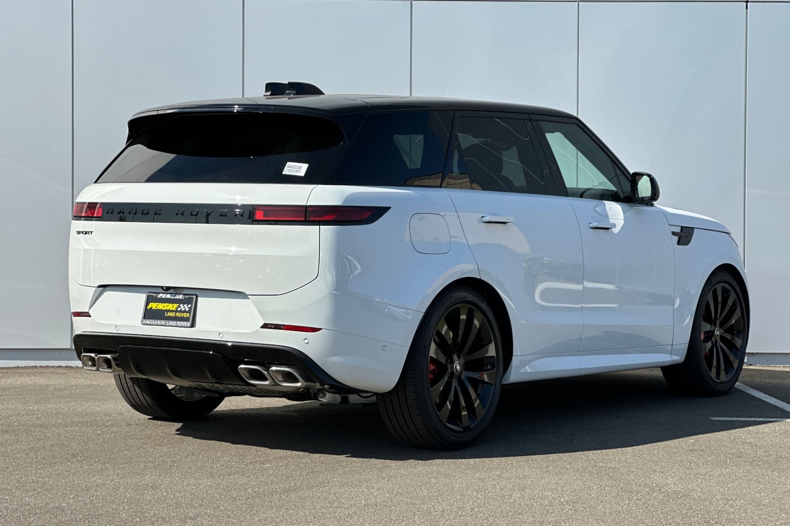 2025 Land Rover Range Rover Sport SE photo 5