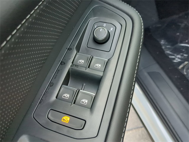 2026 Volkswagen Atlas SE photo 18