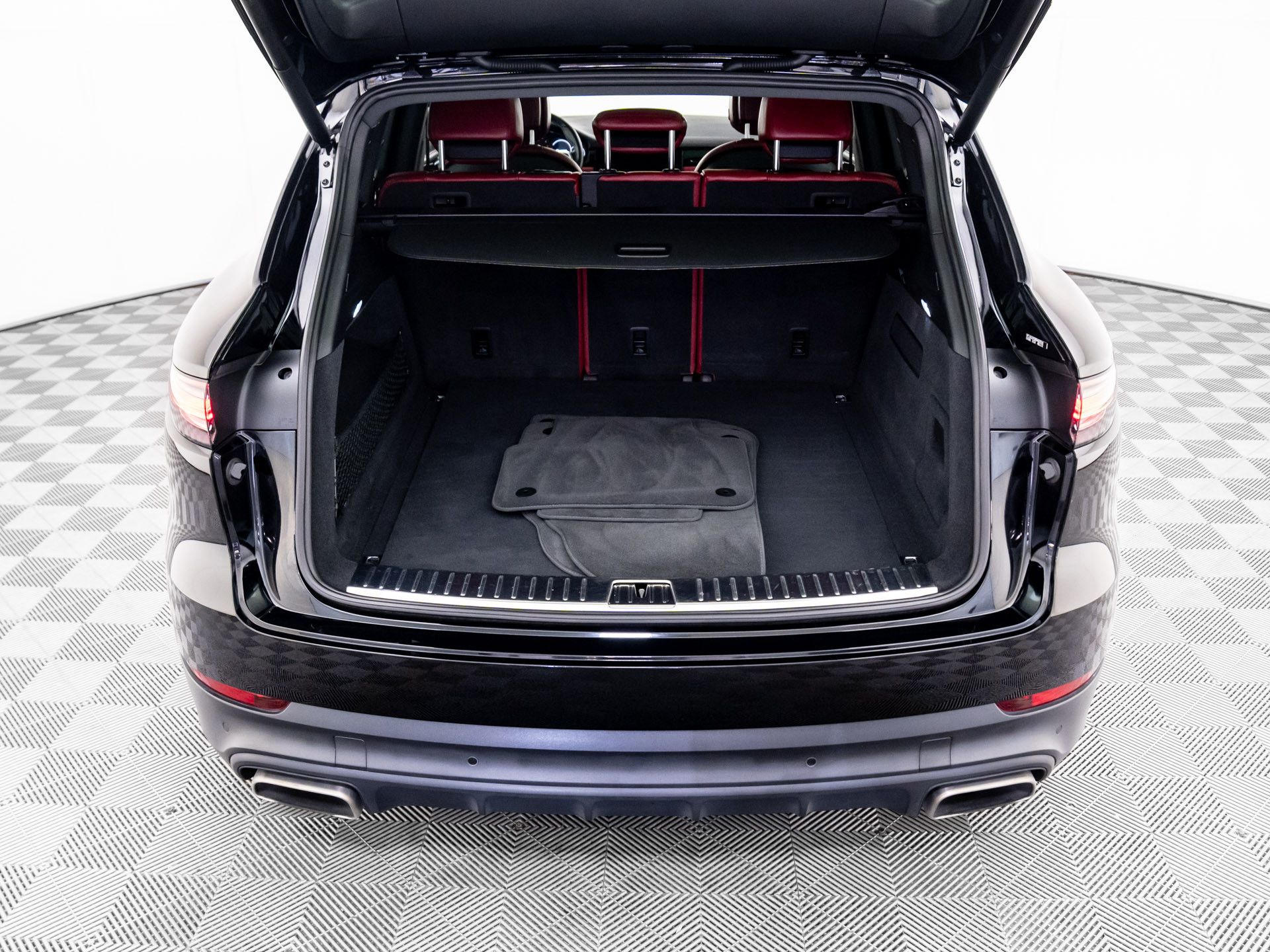 2022 Porsche Cayenne Base photo 29