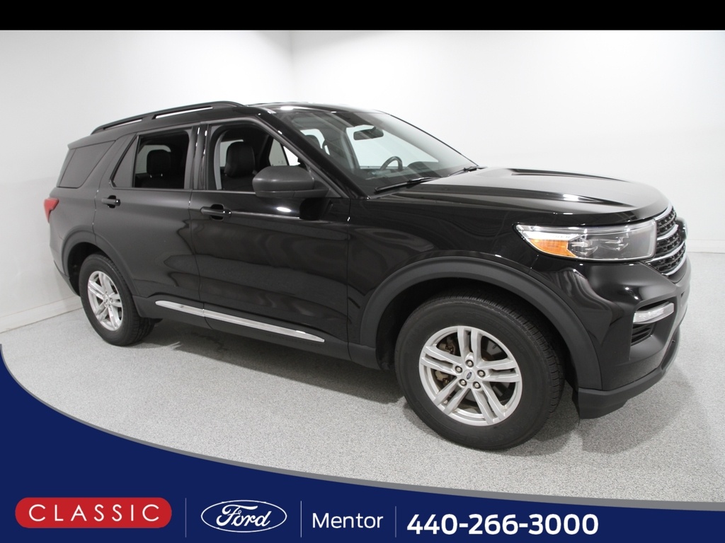 2022 Ford Explorer XLT's photo