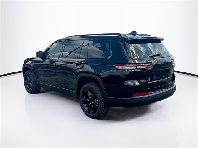 2025 Jeep Grand Cherokee Limited photo 4