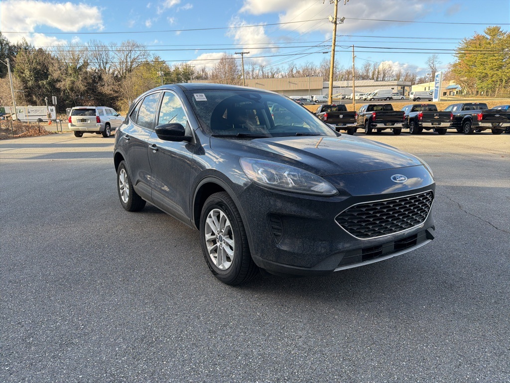 2021 Ford Escape SE's photo