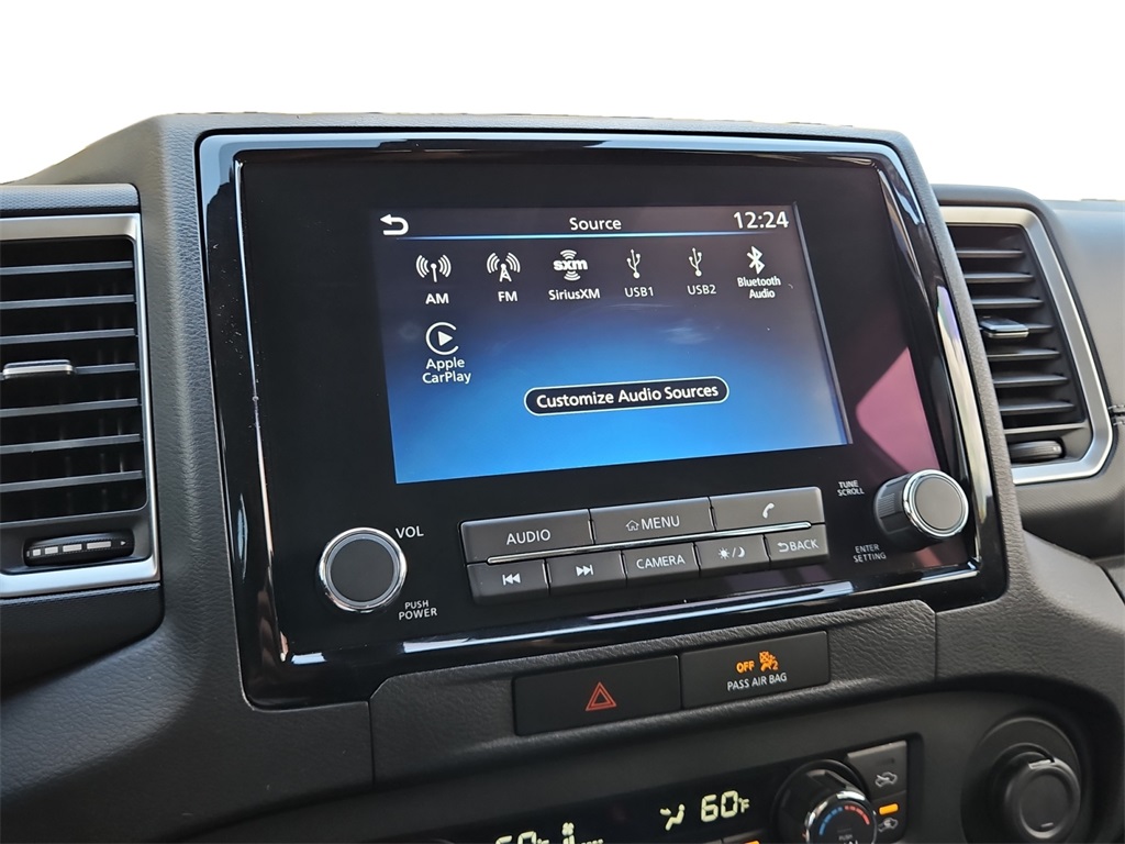 2022 Nissan Frontier Crew Cab photo 9