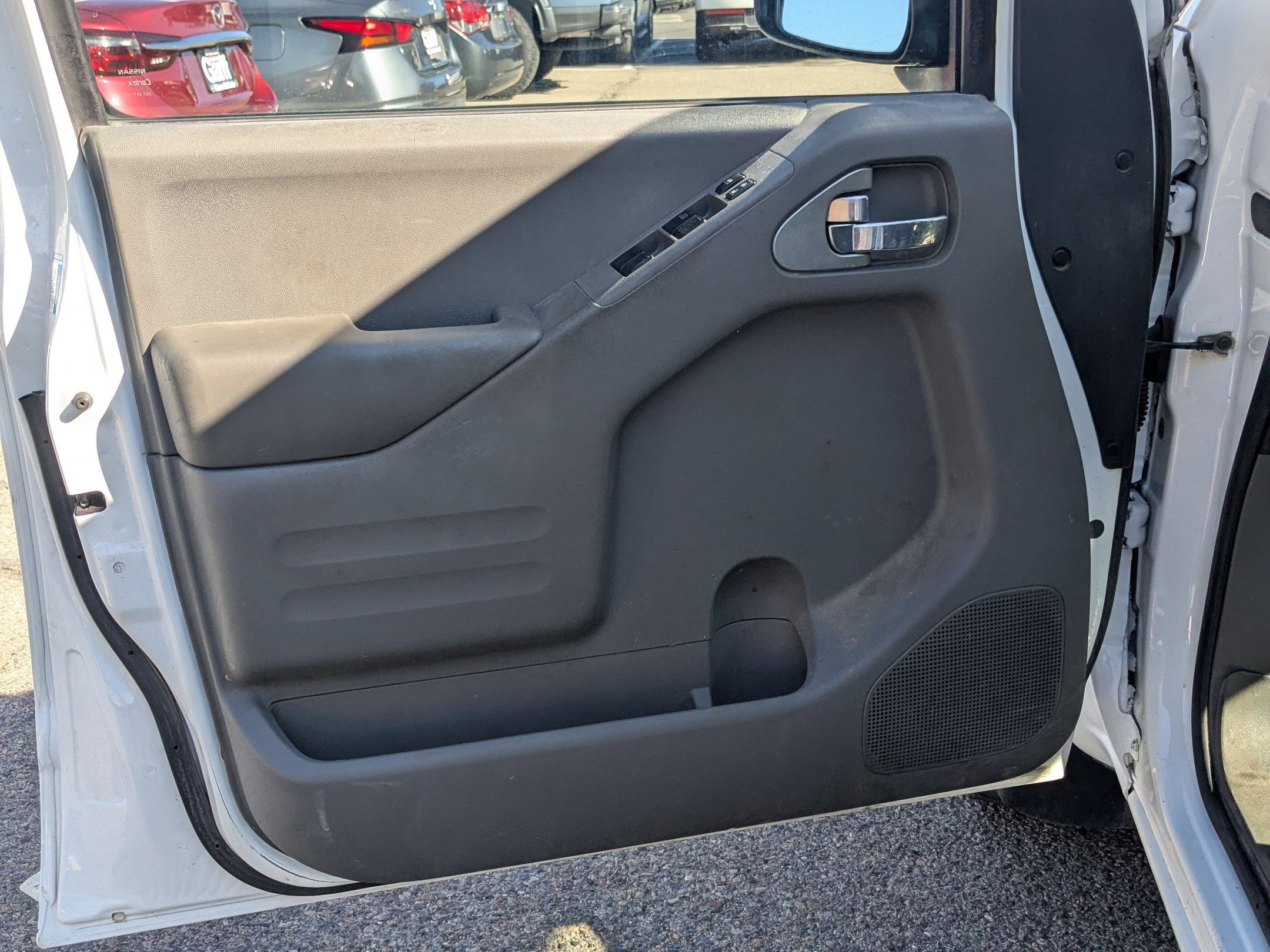 2019 Nissan Frontier SV photo 11