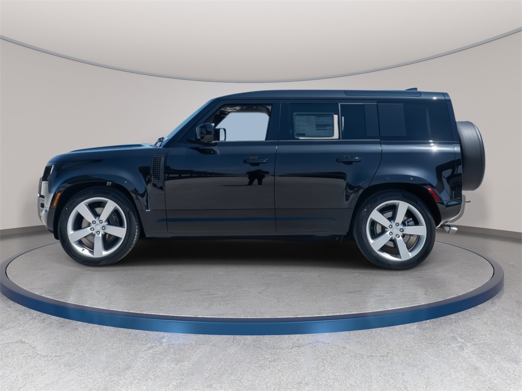 2025 Land Rover Defender 110 X-Dynamic SE photo 2