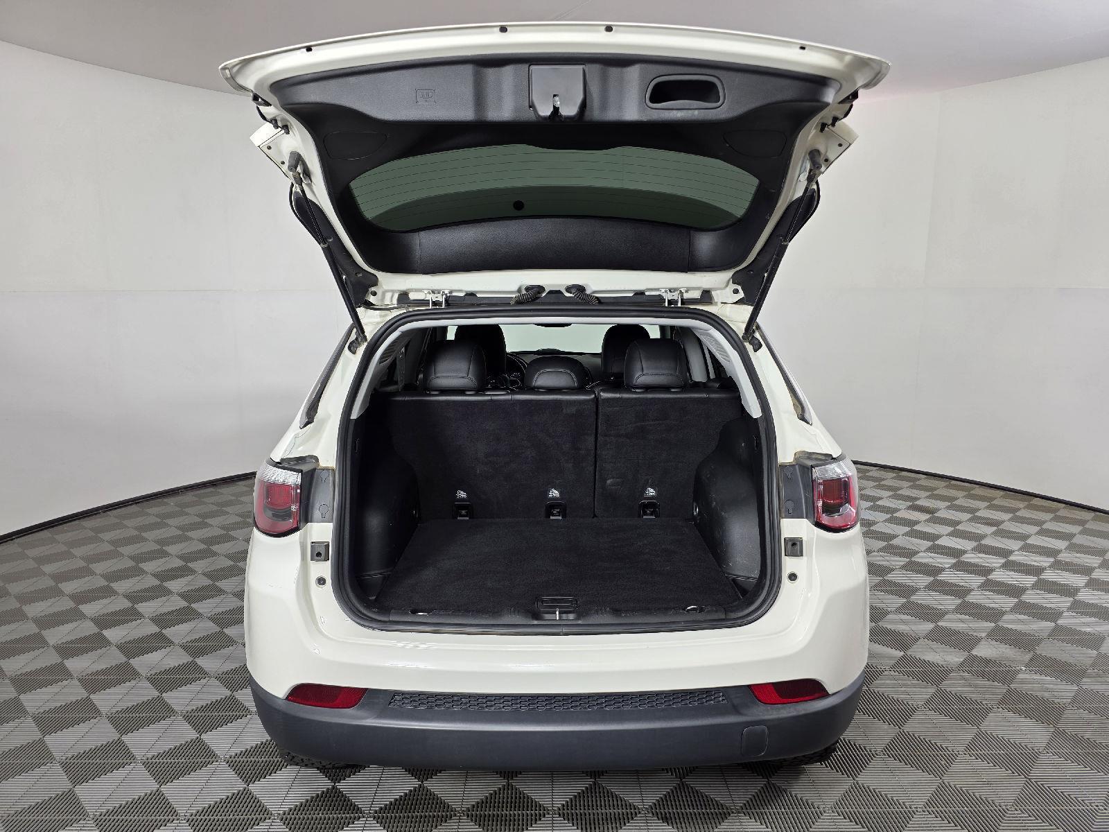 2018 Jeep Compass Latitude photo 4
