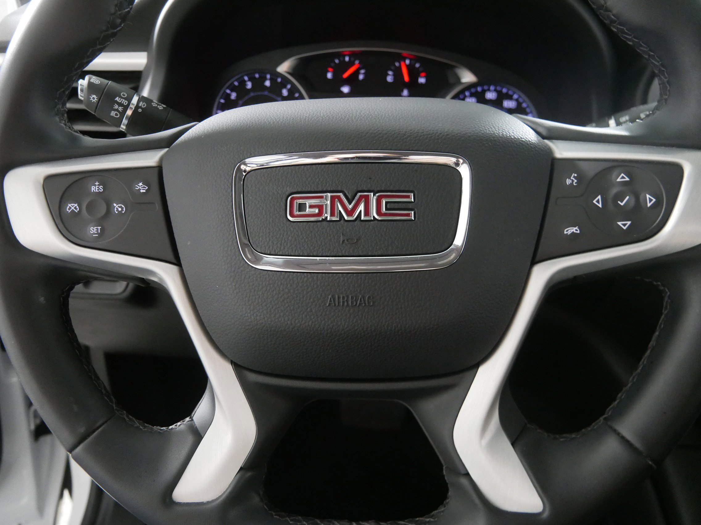 2023 Gmc Acadia SLT photo 24