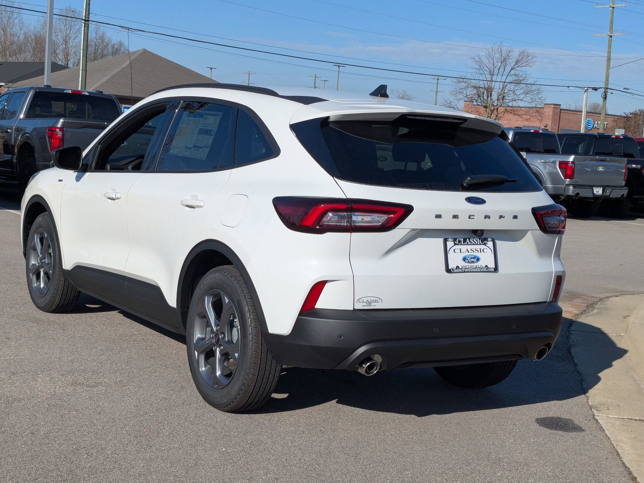 2025 Ford Escape ST-Line photo 7