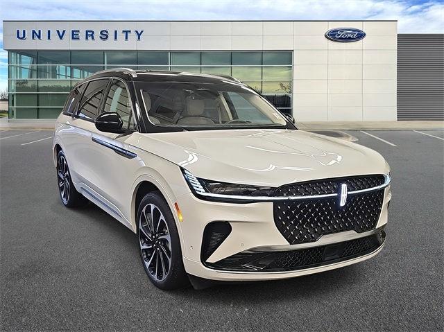 2024 Lincoln Nautilus Black Label's photo