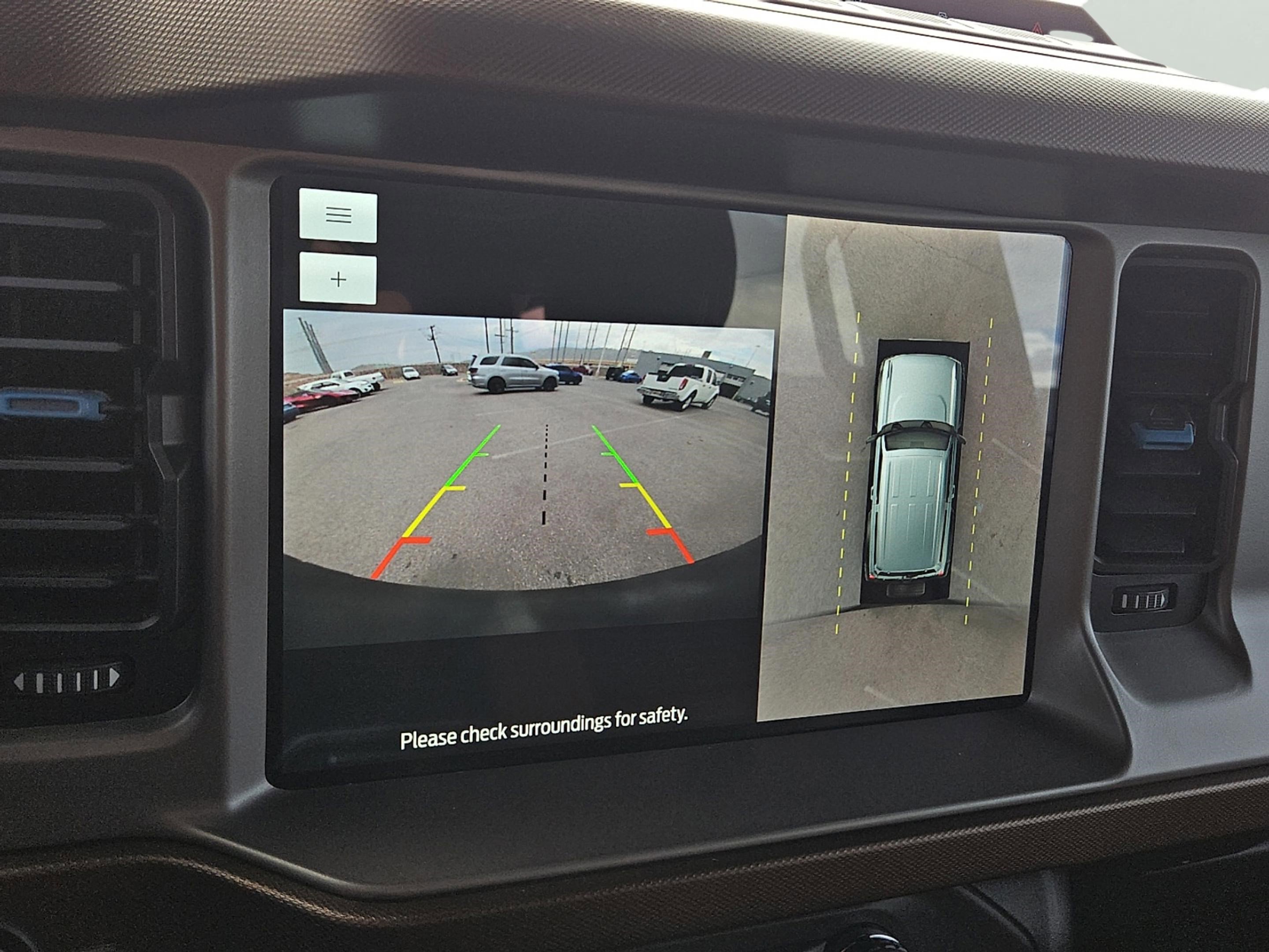 2022 Ford Bronco Outer Banks photo 28