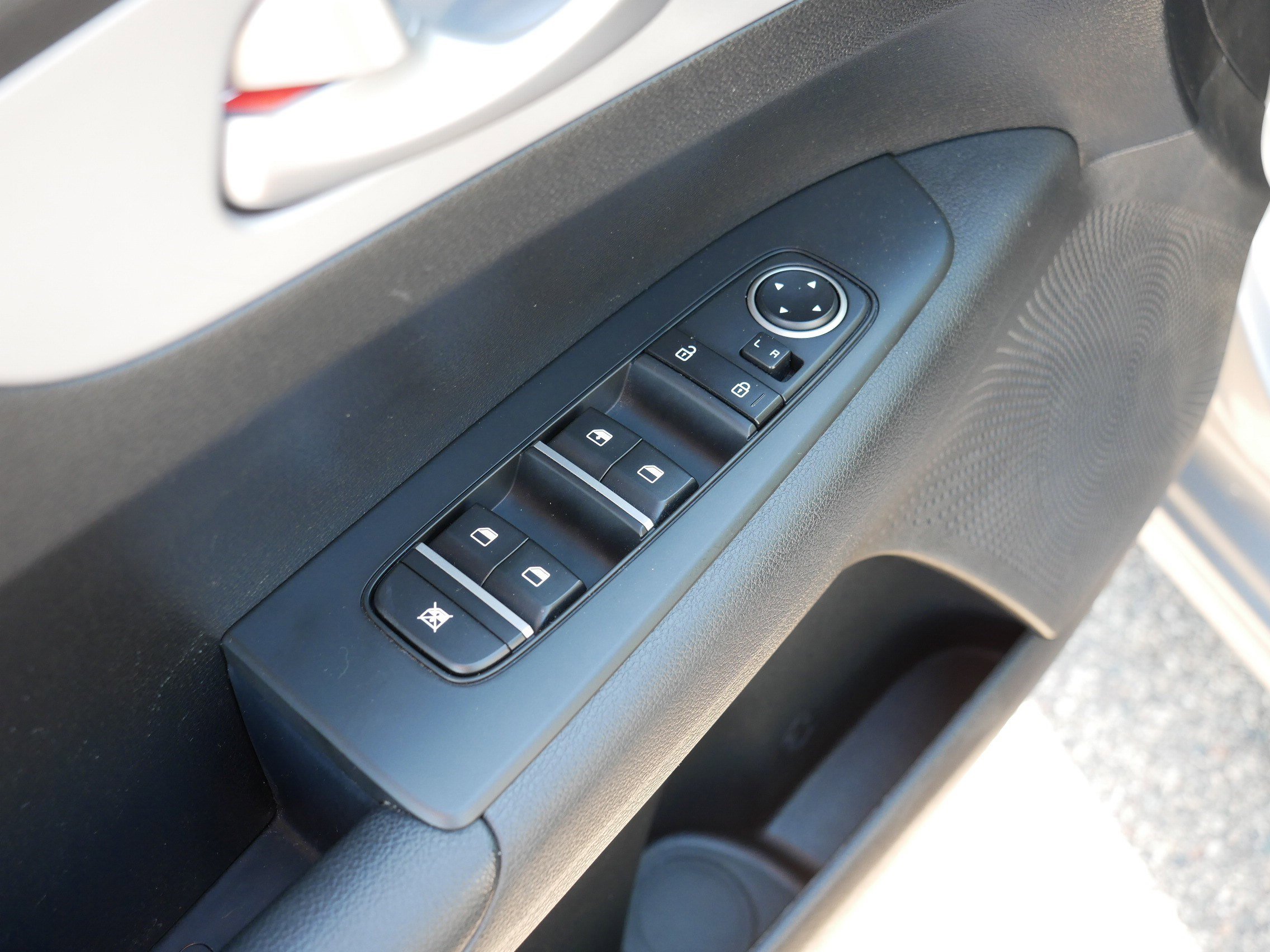 2024 Kia Forte LXS photo 15