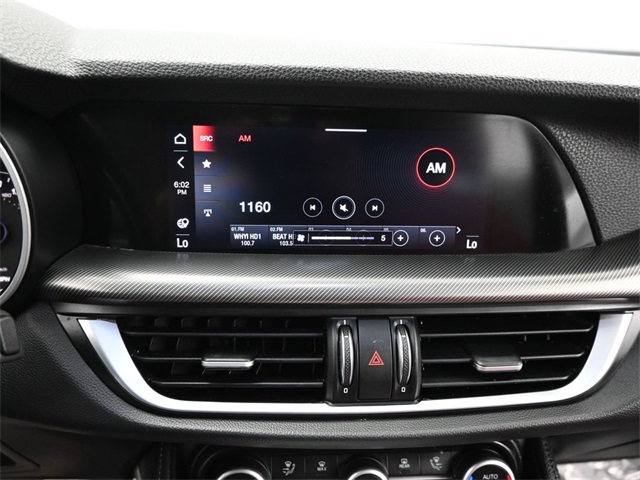 2022 Alfa Romeo Stelvio Ti Sport photo 9