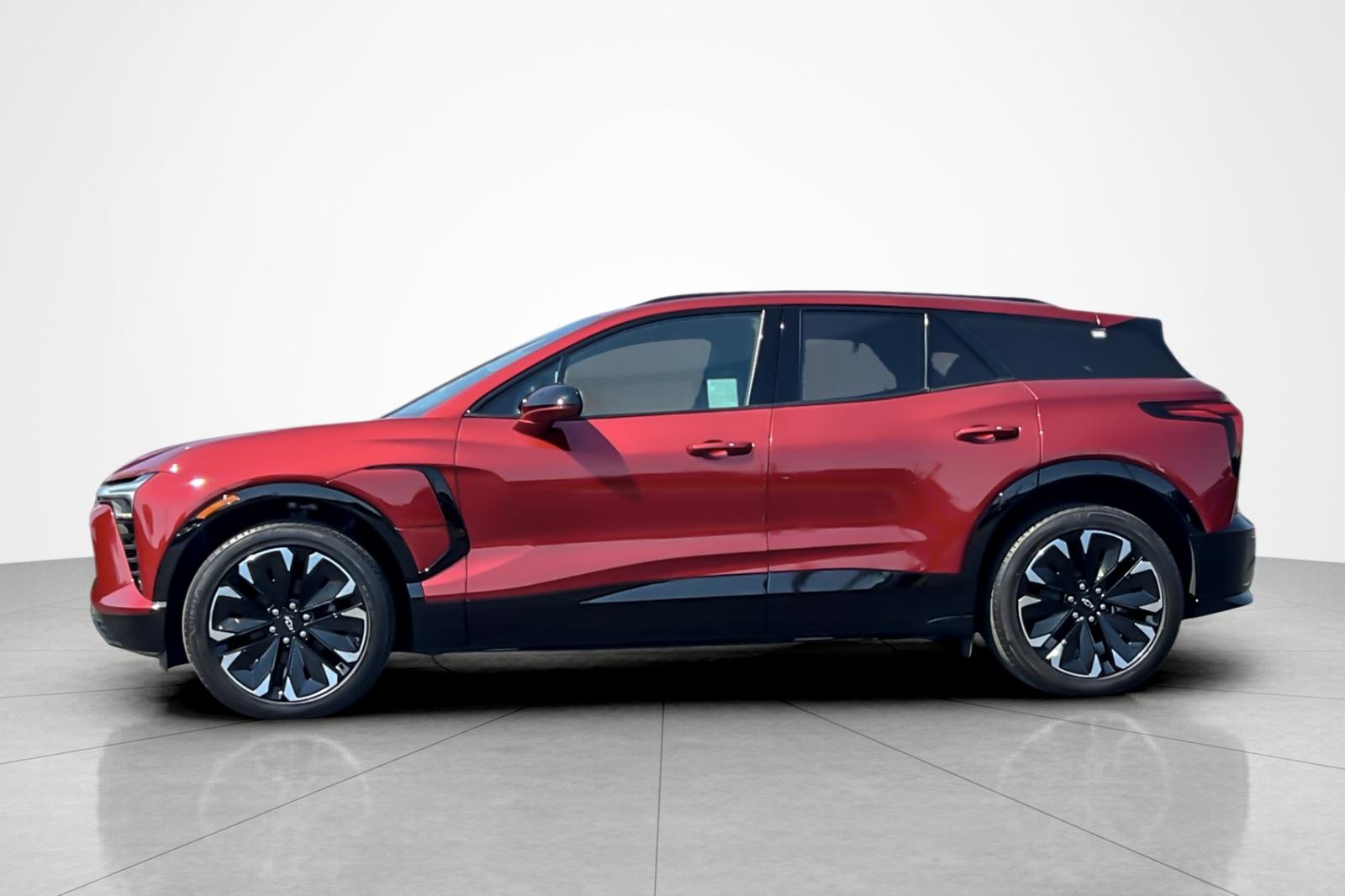 Used 2024 Chevrolet Blazer EV RS with VIN 3GNKDCRJ2RS163191 for sale in Carson, CA
