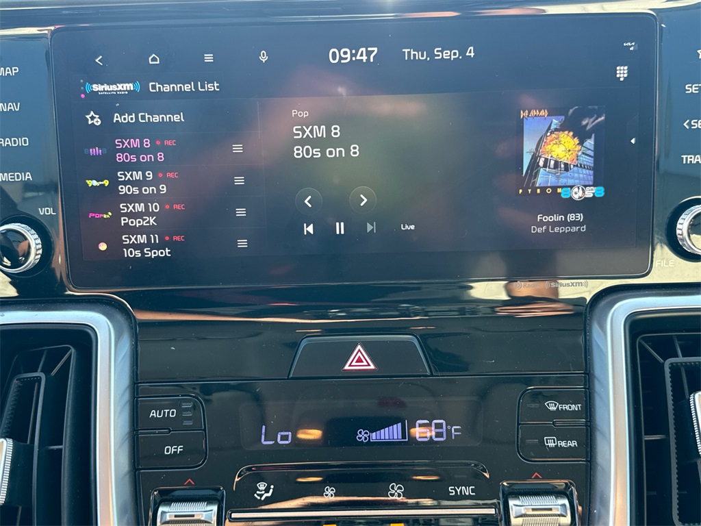 2023 Kia Sorento Hybrid EX photo 26
