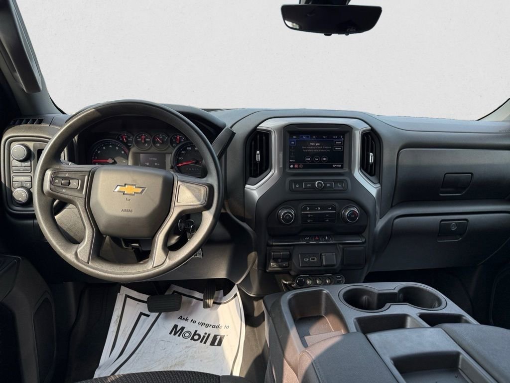 2021 Chevrolet Silverado 2500HD Custom photo 12