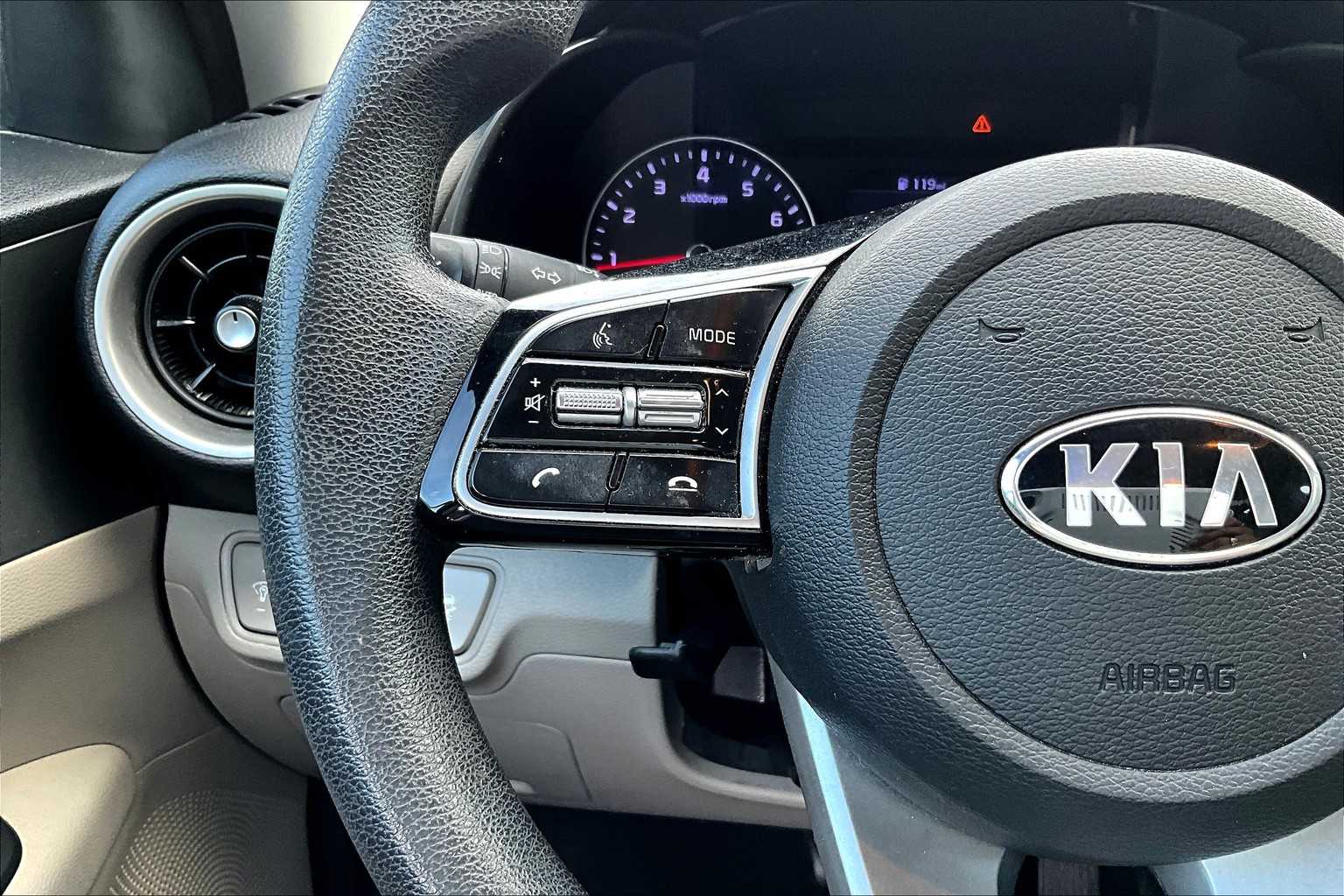 2020 Kia Forte FE LXS photo 21