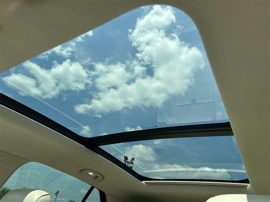 2021 Buick Envision Avenir photo 4
