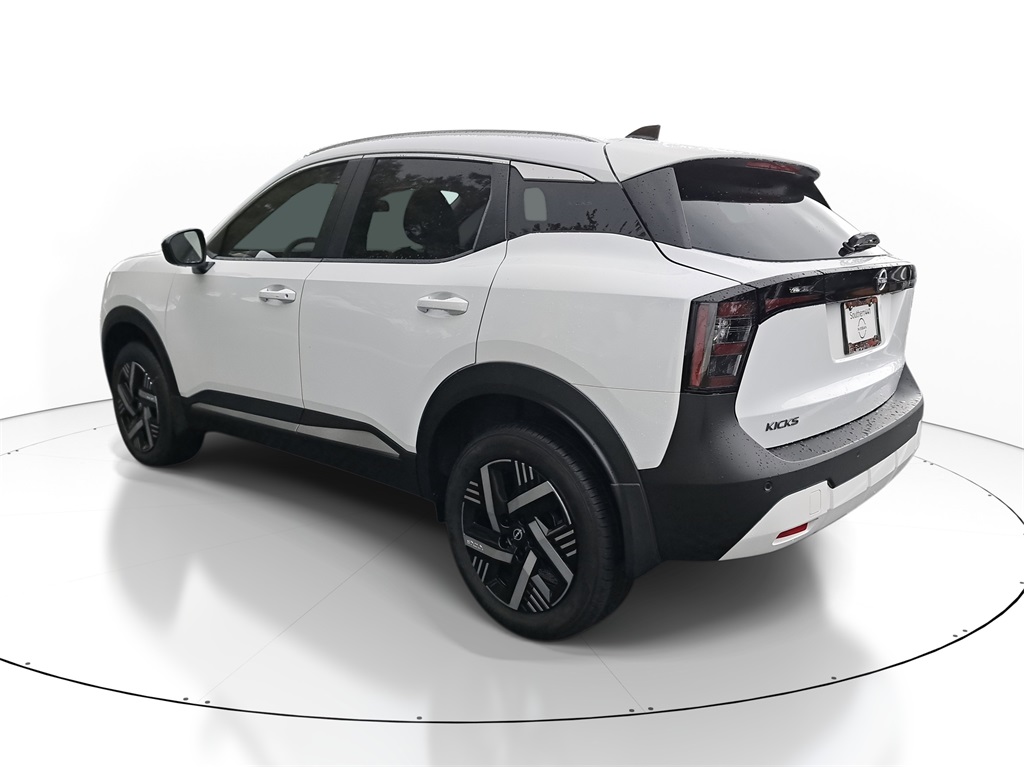 2026 Nissan Kicks SV photo 5