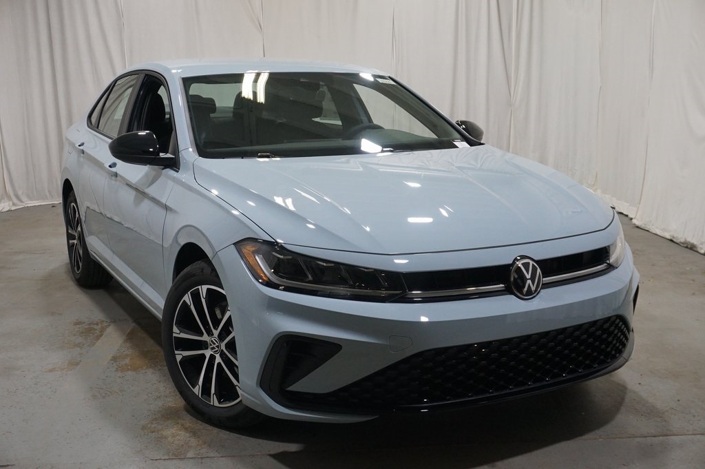 2025 Volkswagen Jetta 1.5T Sport photo 4