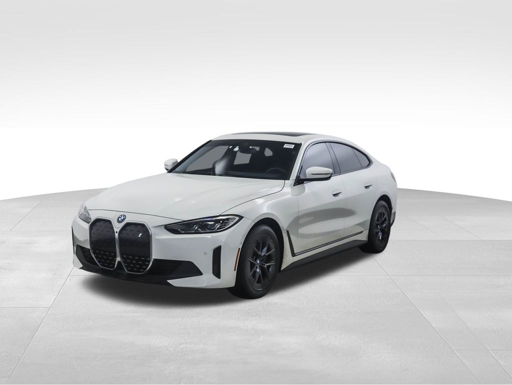 2023 BMW i4 M50's photo