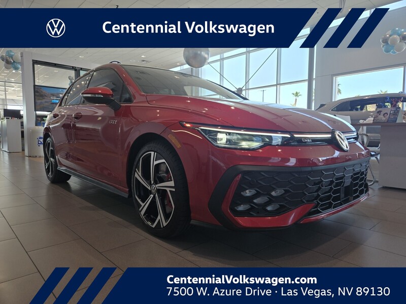 2025 Volkswagen Golf GTI SE's photo