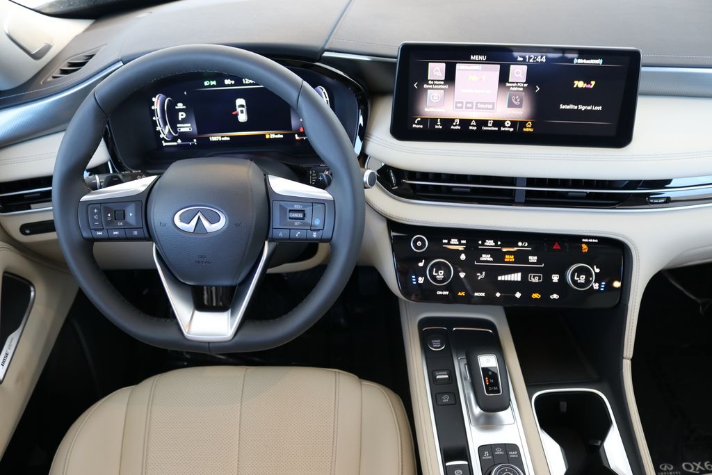 2025 Infiniti QX60 Luxe photo 17