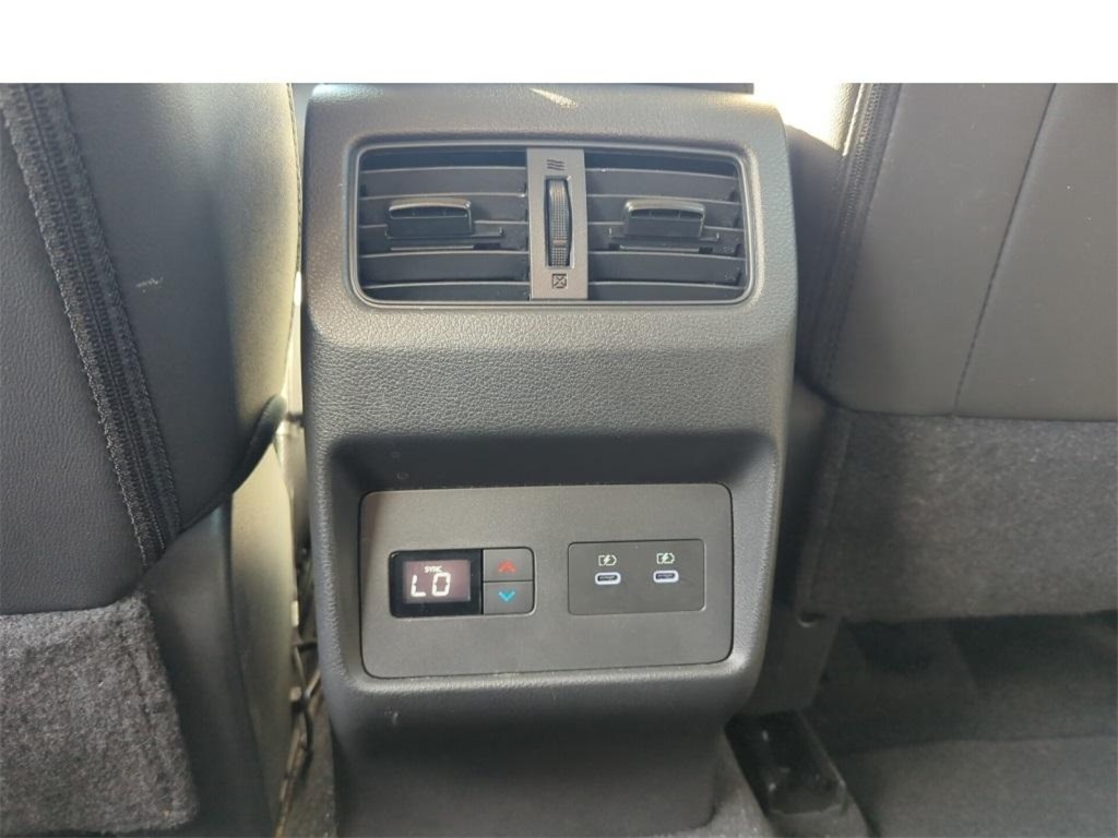 2024 Nissan Rogue SL photo 20