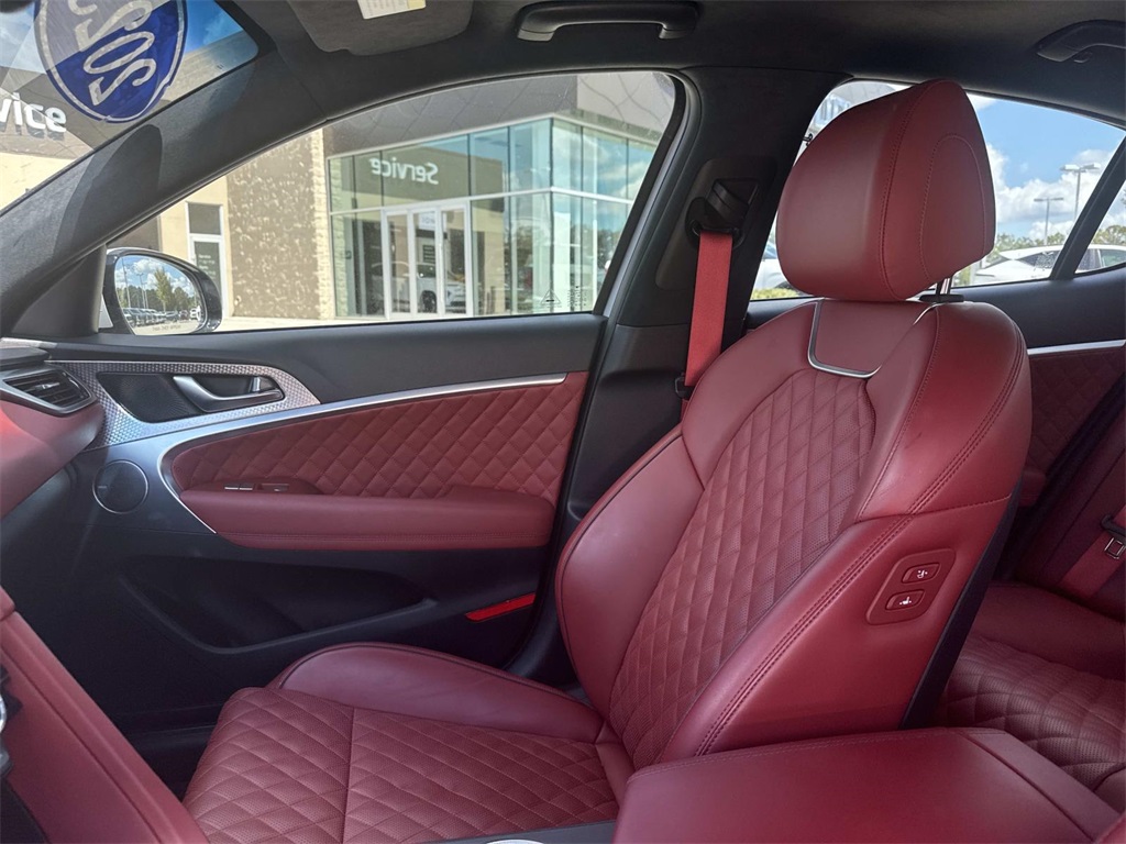 2023 Genesis G70 3.3T Sport Prestige photo 12