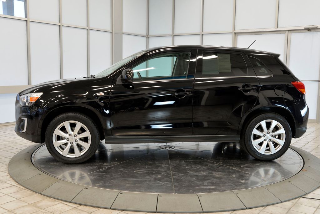 2015 Mitsubishi Outlander Sport SEL GT photo 3