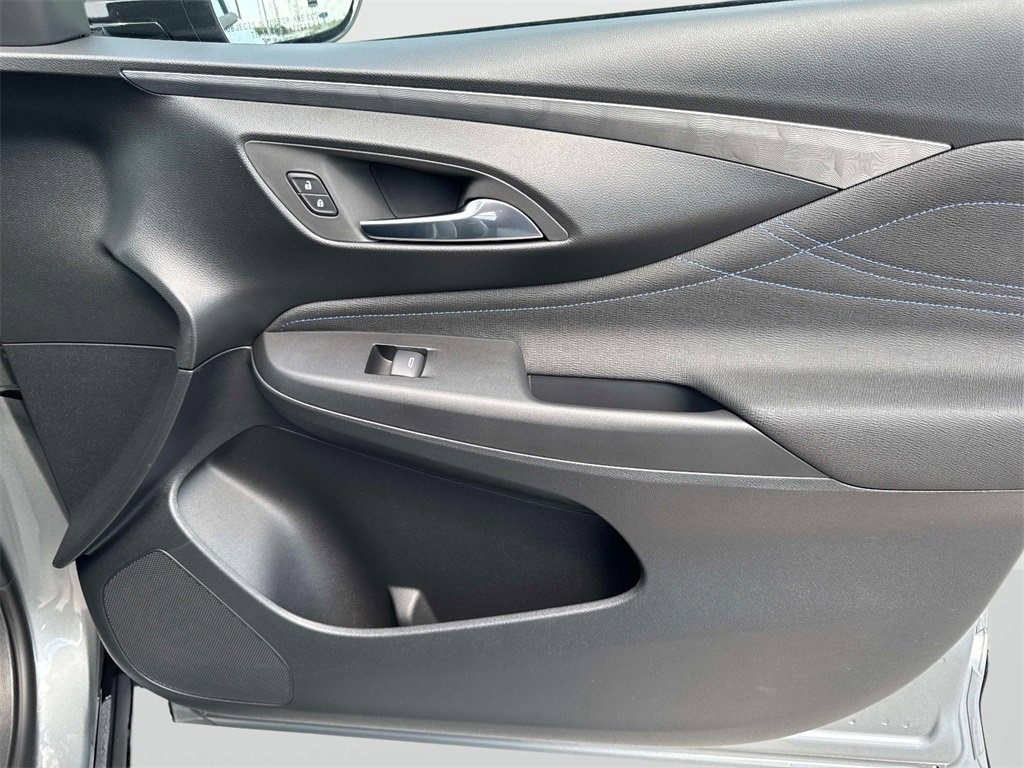 2026 Buick Envista ST photo 15