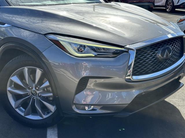 2019 Infiniti QX50 Essential photo 2