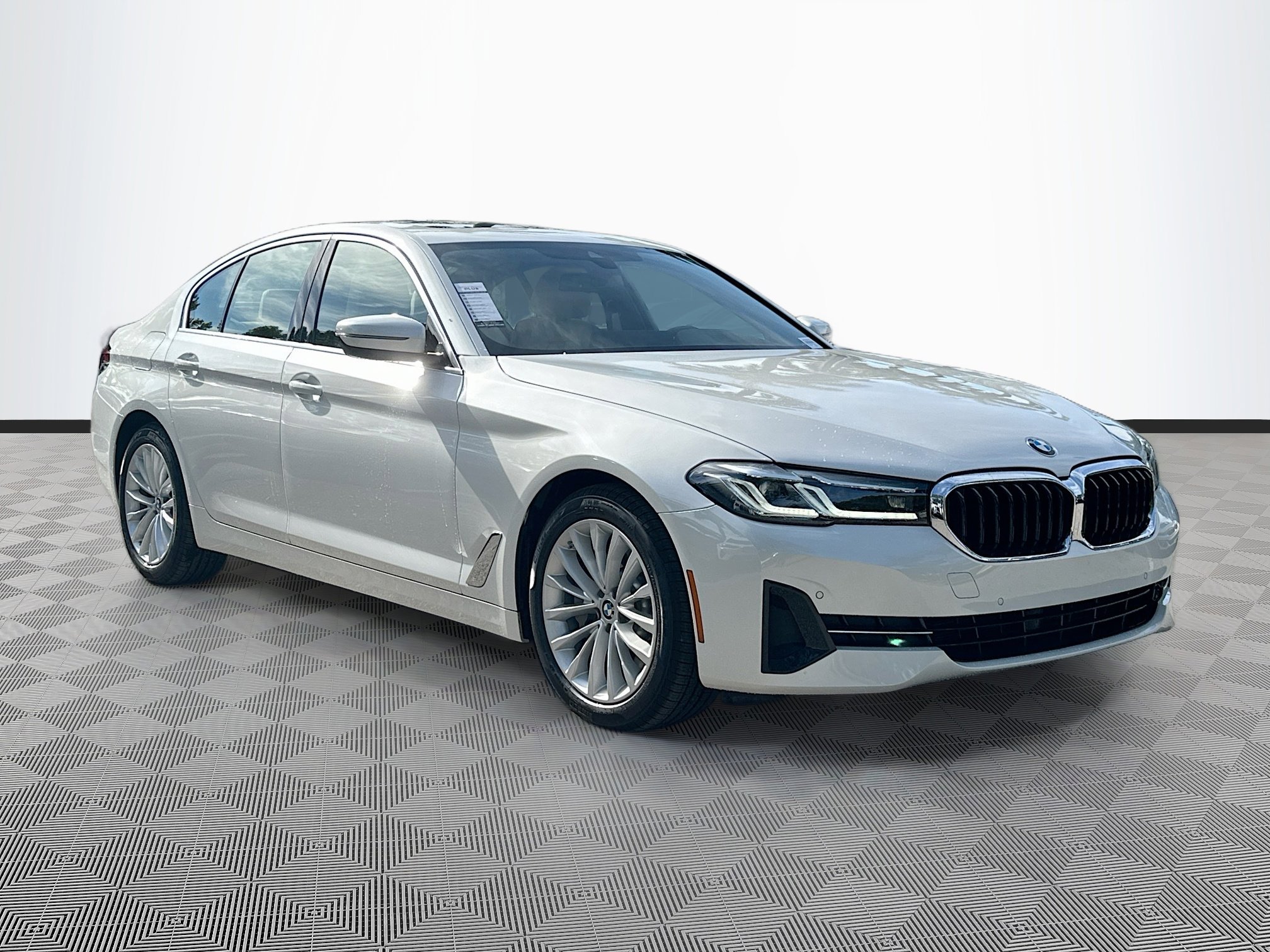 2023 BMW 5 Series 530i's photo